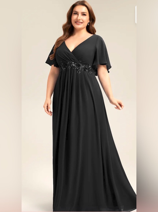 Ever Pretty Dresses & Skirts - Elegant Black V-Neck Maxi Dress with Lace Waist Detail